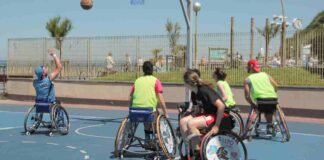 El mejor baloncesto en silla de ruedas 3x3 de España en la Plaza del Sol de Móstoles