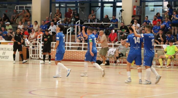 El FS Móstoles vuelve a ganar y lidera la Segunda División