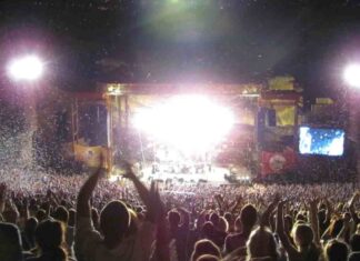 Móstoles viaja a los 80 con Los Secretos y recibe a David Bustamante