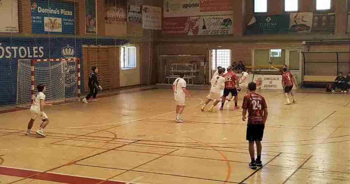 El Balonmano Móstoles se estrenó con una victoria en un fin de semana complejo para los equipos mostoleños
