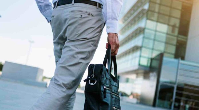 Los vecinos de Móstoles podrán beneficiarse del nuevo plan regional para el empleo sénior Los vecinos de Móstoles podrán beneficiarse del nuevo plan regional para el empleo sénior