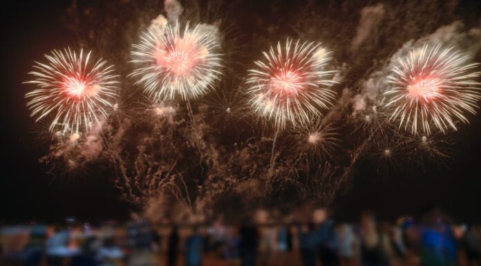 Cuándo y dónde ver gratis los Fuegos Artificiales de las Fiestas de Móstoles 2025