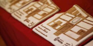 Móstoles homenajea a negocios con más de medio siglo de historia en la ciudad