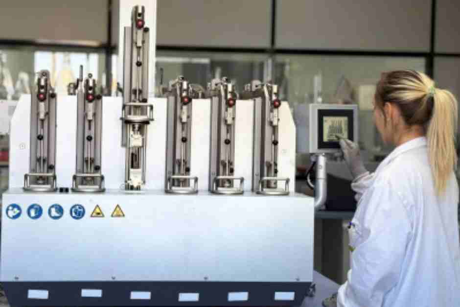 Un laboratorio de tecnología de polímeros de la URJC con sede en Móstoles se convierte en referencia en el sur de Europa