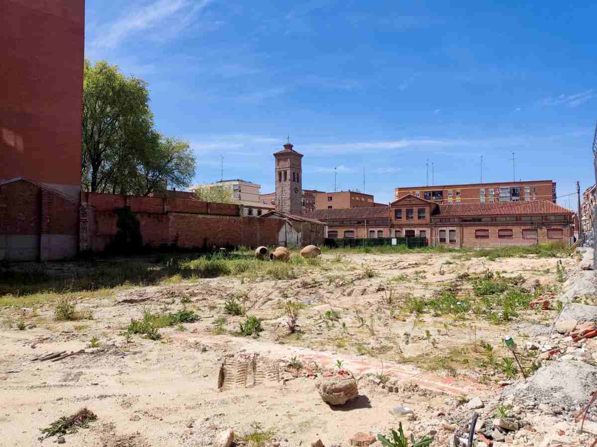 Comenzó la excavación arqueológica en el solar de la ‘Casa Roja’ en Móstoles