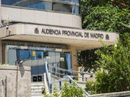 Comienza el juicio contra el acusado de asesinar a su pareja delante de su hijo en Móstoles Comienza el juicio contra el acusado de asesinar a su pareja delante de su hijo en Móstoles