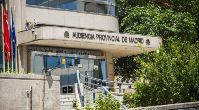 Condenado a 45 años de cárcel por asesinar a su mujer y a su hija de 6 años en Móstoles Condenado a 45 años de cárcel por asesinar a su mujer y a su hija de 6 años en Móstoles