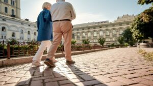 Los mayores de 60 años de Móstoles tendrán un Carnet Senior con descuentos y actividades