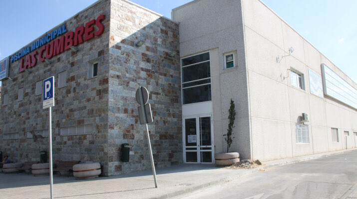 El PSOE de Móstoles denuncia la falta de mantenimiento en la piscina municipal de Cumbres