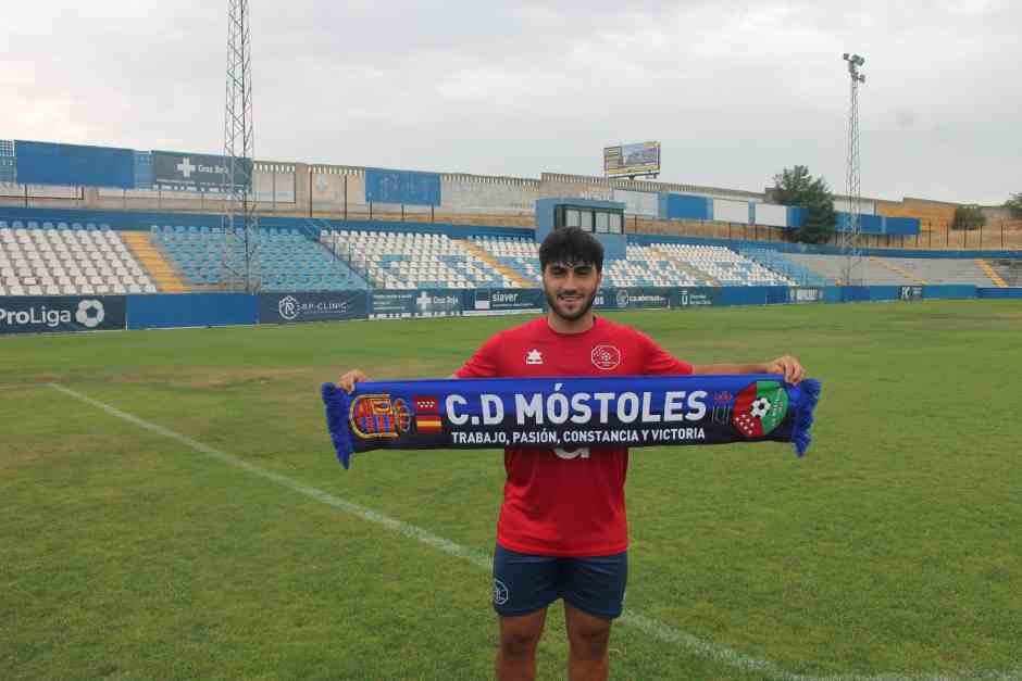 Javi Curras. “Me llaman de mi Club, de mi casa, del Móstoles y la verdad es me ilusionó mucho” 