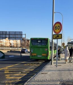 Recogen casi 13.000 firmas para que los autobuses de Móstoles lleguen a Príncipe Pío