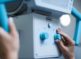 El PSOE de Móstoles denuncia las largas lista de espera en mamografías: las más altas de la región