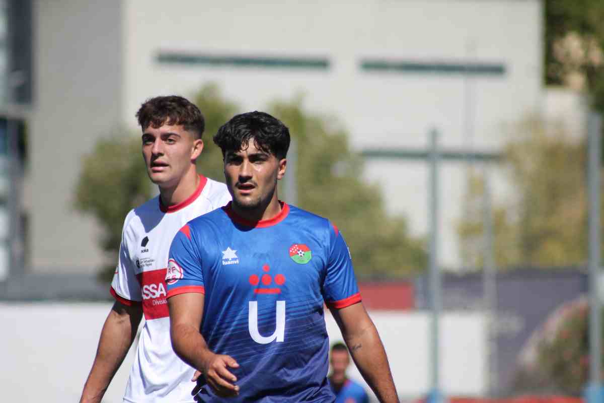 Javi Curras. “Me llaman de mi Club, de mi casa, del Móstoles y la verdad es me ilusionó mucho”
