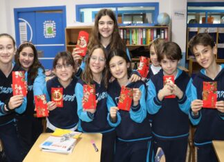 Los beneficios sociales de aprender idiomas en la infancia toman fuerza en la educación local