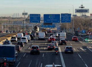 Un accidente en la A-5 a la altura de Móstoles provoca grandes retenciones en la carretera