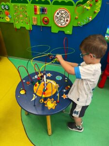 Fomentar la curiosidad científica: el mejor experimento para educar a los niños del futuro