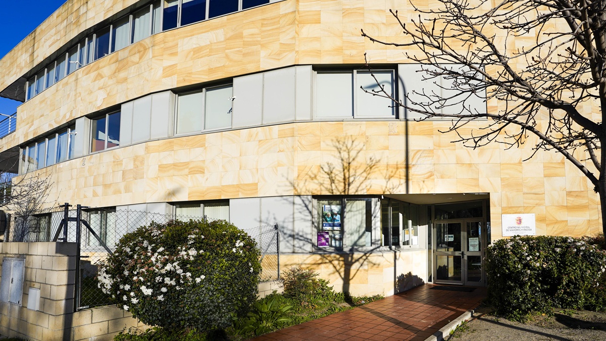 Transforman la terraza del Centro de Mayores La Princesa de Móstoles en una sala polivalente Transforman la terraza del Centro de Mayores La Princesa de Móstoles en una sala polivalente