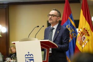 Transforman la terraza del Centro de Mayores La Princesa de Móstoles en una sala polivalente