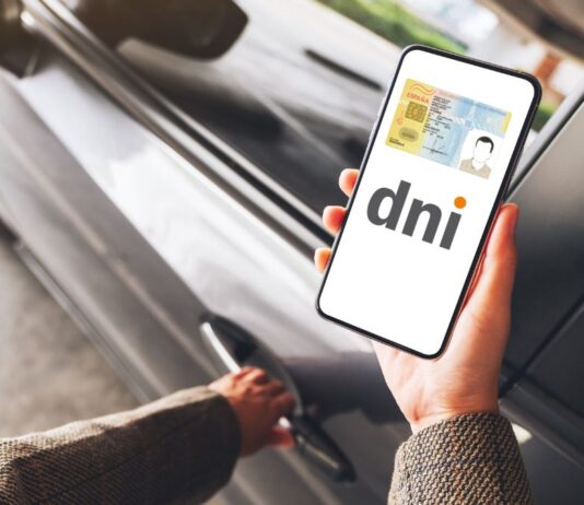 Los mayores de 70 años de Móstoles tendrán que pedir cita para renovar el DNI antes de 2031