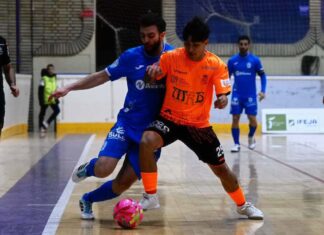 El FS Móstoles sufre un duro tropiezo en Jaén y pierde el liderato El FS Móstoles sufre un duro tropiezo en Jaén y pierde el liderato