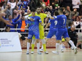 El FS Móstoles sigue líder de Segunda División tras empatar en el derbi madrileño