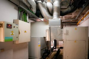 Móstoles mejora la climatización del edificio de la Policía Municipal y del Centro de Mayores de El Soto