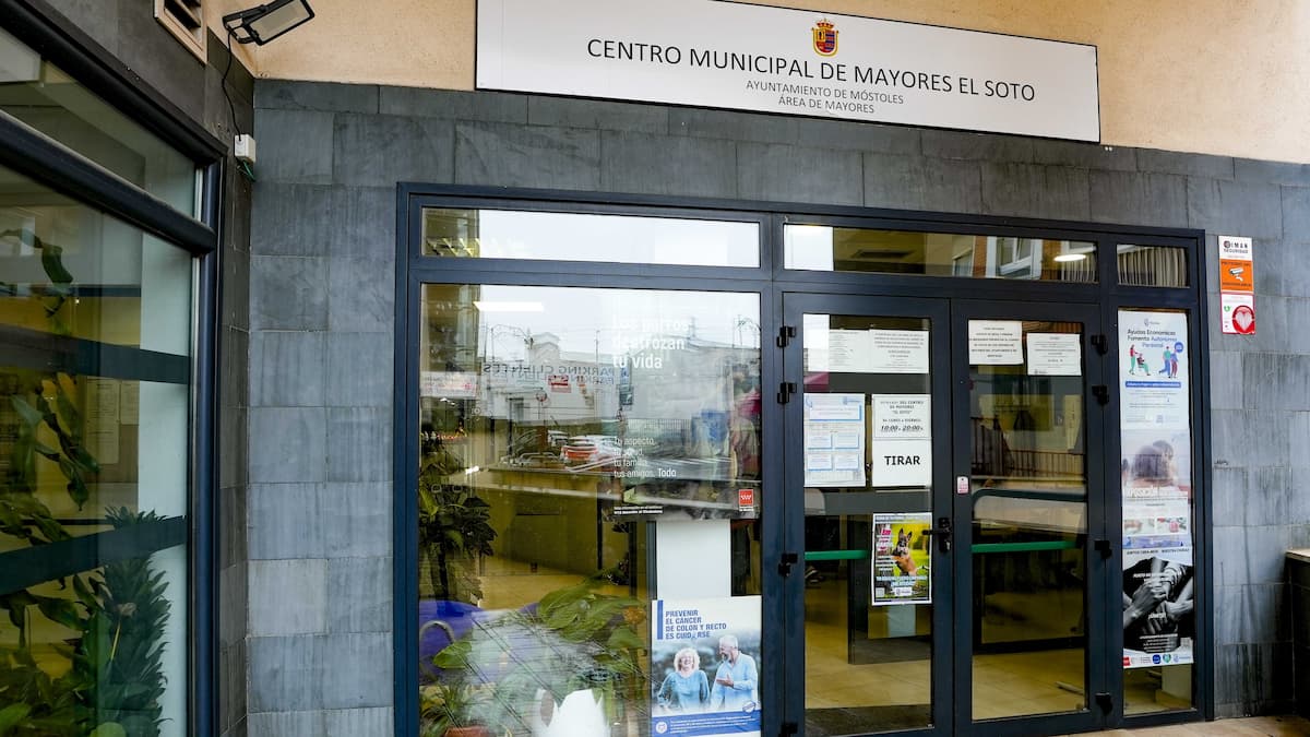 Móstoles mejora la climatización del edificio de la Policía Municipal y del Centro de Mayores de El Soto Móstoles mejora la climatización del edificio de la Policía Municipal y del Centro de Mayores de El Soto