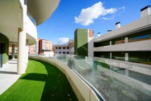 Abre en Móstoles un complejo con apartamentos intergeneracionales, centro de día y 200 plazas