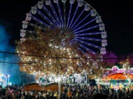 Varios vecinos de Móstoles lanzan una protesta contra el ruido generado por Navipark Varios vecinos de Móstoles lanzan una protesta contra el ruido generado por Navipark
