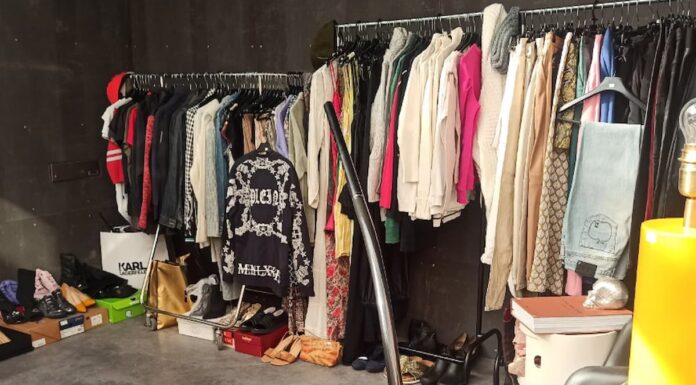 Llega a Móstoles una venta de garaje este domingo: ropa, antigüedades, muebles de diseño y mucho más Llega a Móstoles una venta de garaje este domingo ropa, antigüedades, muebles de diseño y mucho más