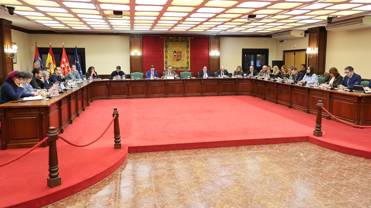 Móstoles pide al Estado un "fondo extraordinario" para afrontar la subida salarial de los empleados públicos Móstoles pide al Estado un "fondo extraordinario" para afrontar la subida salarial de los empleados públicos