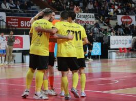 El FS Móstoles pierde en Zaragoza, pero acaba el año en puestos de playoffs de ascenso