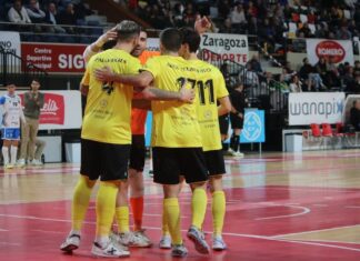 El FS Móstoles pierde en Zaragoza, pero acaba el año en puestos de playoffs de ascenso