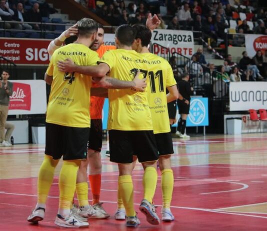El FS Móstoles pierde en Zaragoza, pero acaba el año en puestos de playoffs de ascenso El FS Móstoles pierde en Zaragoza, pero acaba el año en puestos de playoffs de ascenso
