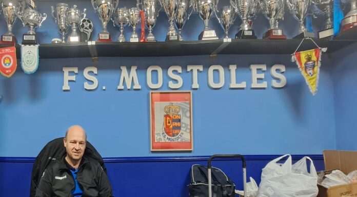 Toni Peña: «Me gustaría que todo el fútbol sala de Móstoles estuviera unido» Toni Peña: «Me gustaría que todo el fútbol sala de Móstoles estuviera unido»