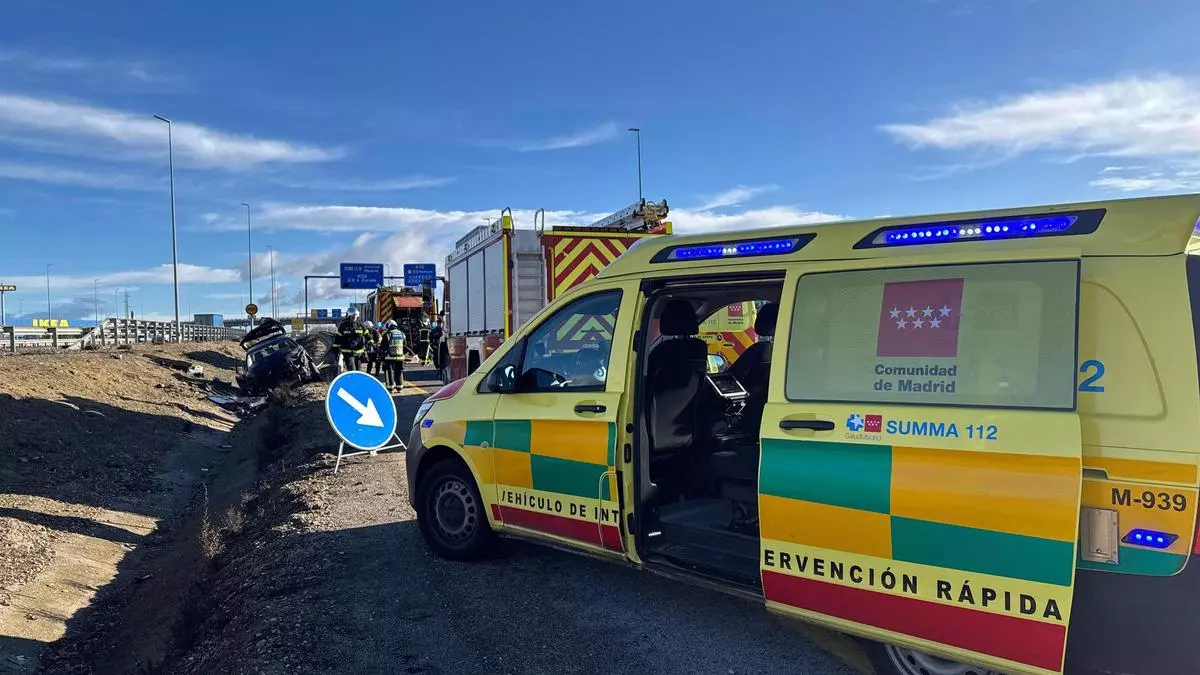 Una mujer de 24 años, herida tras dar varias vueltas de campana en un accidente en la A-5 en Móstoles