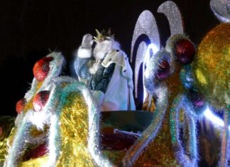 Una tarde llena de ilusión en Móstoles con la Cabalgata de los Reyes Magos