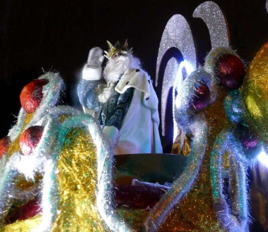 Una tarde llena de ilusión en Móstoles con la Cabalgata de los Reyes Magos