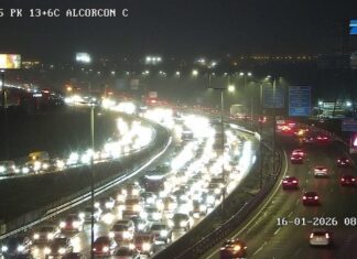 Caos para salir de Móstoles: un accidente en la A-5 provoca varios kilómetros de atasco