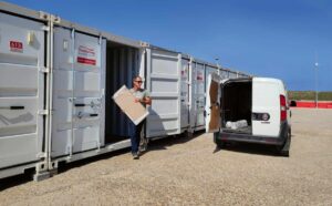 Trastering abre en Móstoles su nuevo centro de operaciones con acceso directo para vehículos