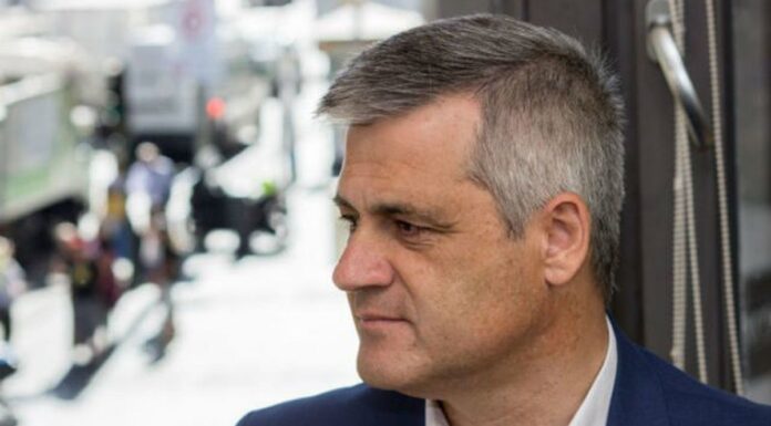 Piden investigar a David Lucas por presuntas irregularidades en contratos de comunicación cuando fue alcalde de Móstoles