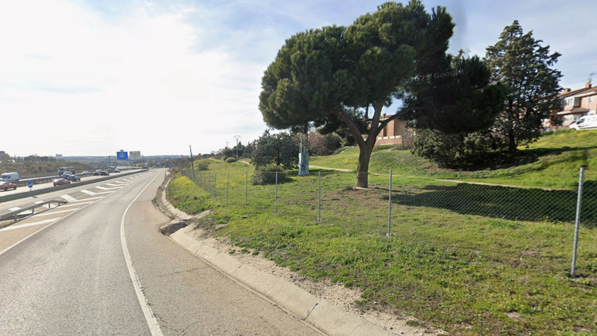 Móstoles se planta contra las pantallas de la A-5: denuncian muros de 5 metros cerca de las casas en Parque Coimbra