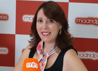 La portavoz de VOX en Móstoles, Nieva Machín, dimite del Gobierno municipal y pasa a la oposición