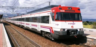 Varias incidencias y limitaciones de velocidad en la C-5 provocan retrasos en los trenes entre Móstoles y Madrid
