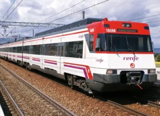 Varias incidencias y limitaciones de velocidad en la C-5 provocan retrasos en los trenes entre Móstoles y Madrid