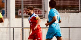 El CD Móstoles URJC inicia el año con remontada y victoria y colidera su grupo de Tercera RFEF