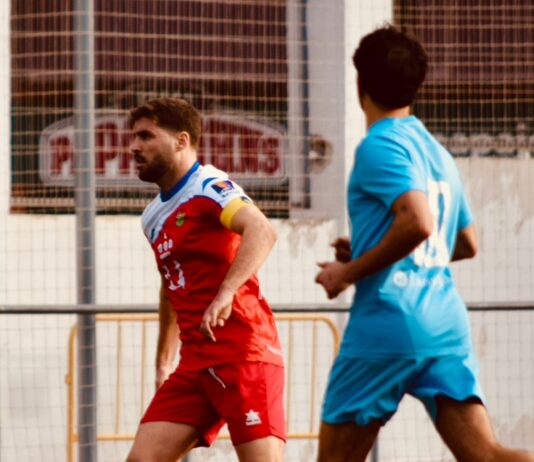 El CD Móstoles URJC inicia el año con remontada y victoria y colidera su grupo de Tercera RFEF El CD Móstoles URJC inicia el año con remontada y victoria y colidera su grupo de Tercera RFEF