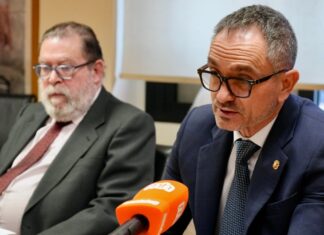 Móstoles presiona al Ministerio: el alcalde exige a Óscar Puente una reunión urgente por las pantallas de la A-5