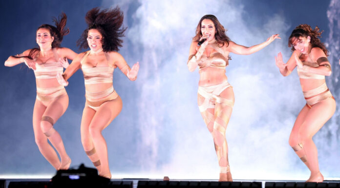 Polémica eliminación de Atyat: la cantante de Móstoles, sin final del Benidorm Fest pese a los votos del público Polémica eliminación de Atyat: la cantante de Móstoles, sin final del Benidorm Fest pese a los votos del público