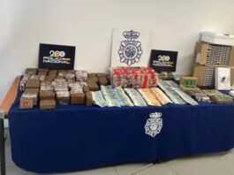 Redada en Móstoles en un operativo policial contra los narcopisos Redada en Móstoles en un operativo policial contra los narcopisos